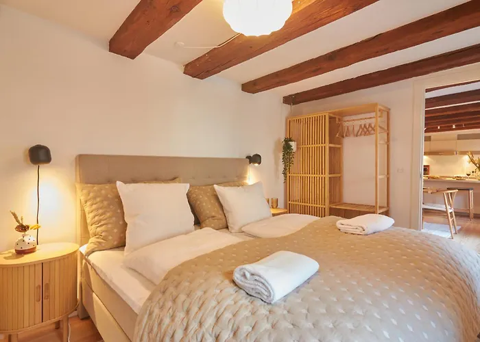 Lägenhet Warm 3br Loft With Exposed Beams *